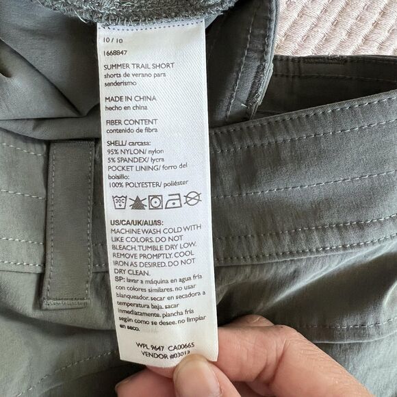 Eddie Bauer Summer Trail Shorts Womens 10 Black Green Cargo Quick Dry Lot‎ of 2 - Picture 7 of 14